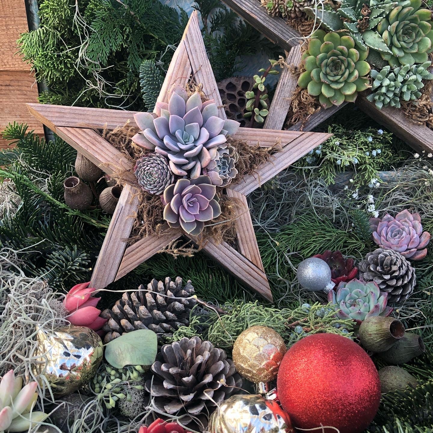 12/21 Holiday Centerpiece-Bring Your Own