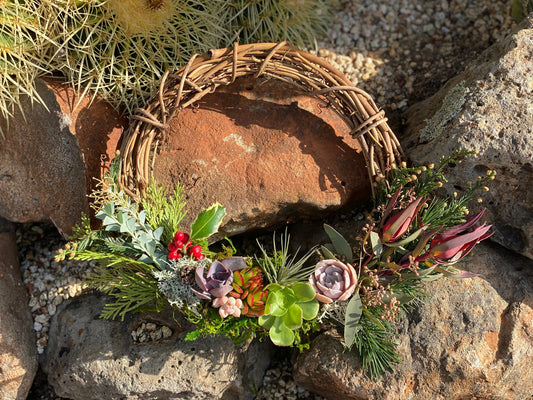 12/7 Holiday Grapevine Wreath Workshop